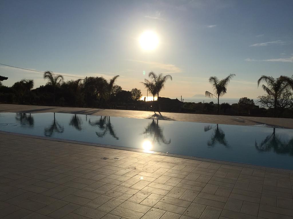Borgo San Cosmo Tropea Bed & Breakfast Brattiro Bagian luar foto
