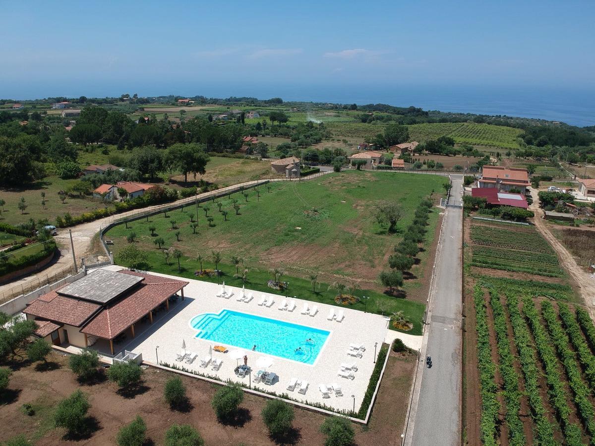 Borgo San Cosmo Tropea Bed & Breakfast Brattiro Bagian luar foto