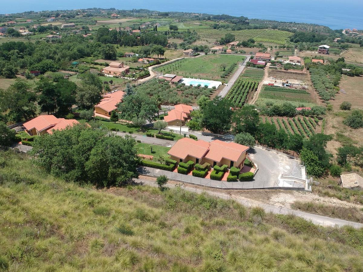 Borgo San Cosmo Tropea Bed & Breakfast Brattiro Bagian luar foto